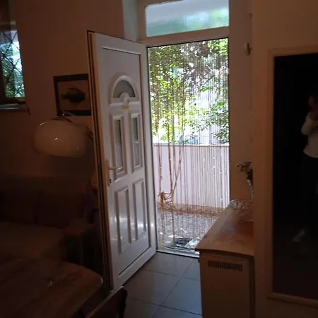 Quite Bedroom For 2, In Center Of Split, Overnight ホームステイ